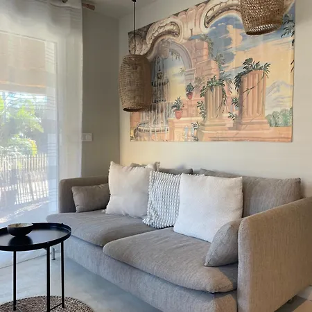 Villa Avec 200M De Jardin Prive La Sablhyeres Ferienhaus Hyères