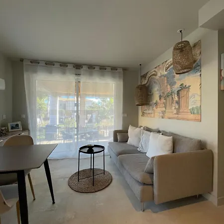 Ferienhaus Villa Avec 200M De Jardin Prive La Sablhyeres Hyères