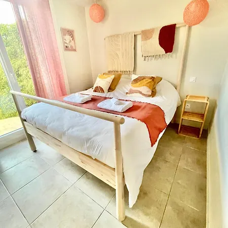 펜션 Bas De La Sablhyeres- 300m De La Capte - 2 Hebergements Disponibles 히에레