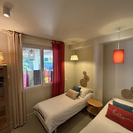Vakantiehuis Avec 200m De Jardin Prive La Sablhyeres
