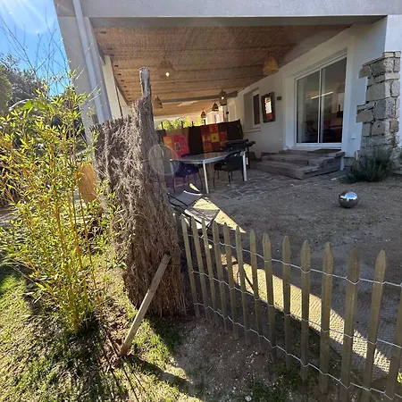 Villa Avec 200M De Jardin Prive La Sablhyeres Hyères